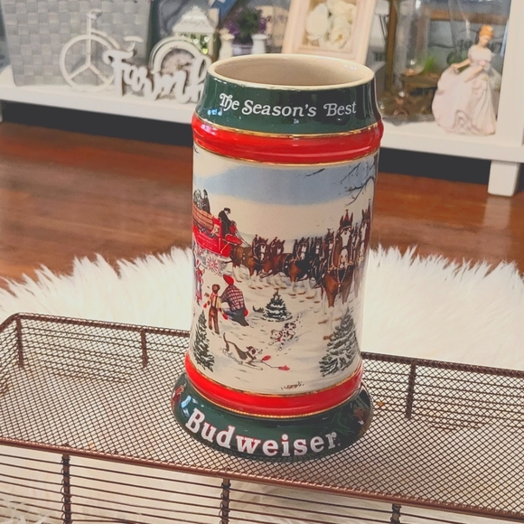 Vintage 1991 Budweiser “The Seasons Best” Holiday Beer Stein by Susan Sampson - Picture 2 of 8